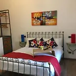 Casa Serena Apartment *